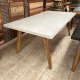 MESA MATILDE
