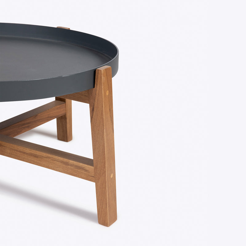 MESA KITTY HIERRO - 30% de descuento