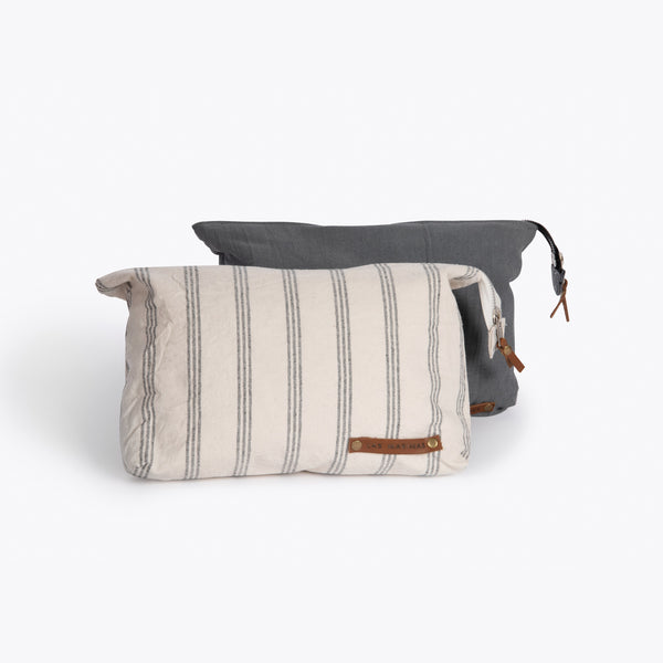 NECESSAIRE