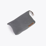 NECESSAIRE